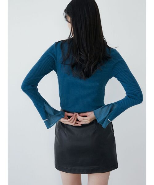 MURUA（ムルーア）の「ベルスリーブラインニット（ニット/セーター・レディース・ブラック/アイボリー/ブルー・FREE）」の7枚目の写真