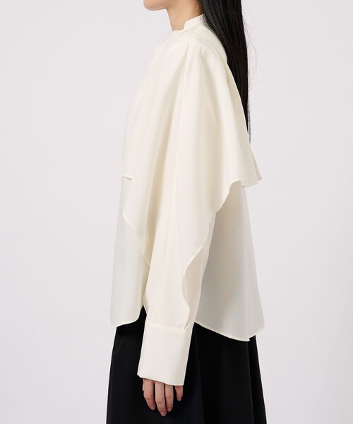 CITY TOKYO（シティトウキョウ）の「フレアケープブラウス（シャツ/ブラウス・レディース・ホワイト/ブラック/オリーブ・FREE）」の5枚目の写真