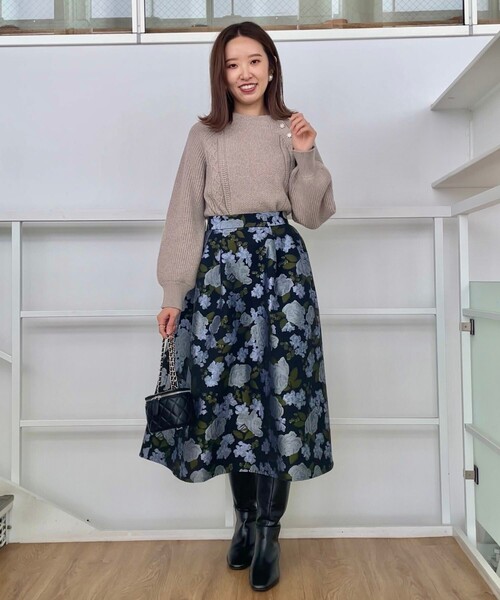 couture brooch(クチュールブローチ)の「◆【エレガントな雰囲気漂う】フラワージャカードスカート(スカート・レディース・ブラック系3/アイボリー系3/ブルー系8・36/38/40/42)」の15枚目の写真