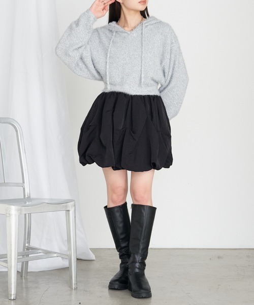 RAY CASSIN（レイカズン）の「【やわらかい肌ざわり】シャギーフードニット（ニット/セーター・レディース・ライトグレー/ブラウン/レッド/ブラック・FREE）」の13枚目の写真