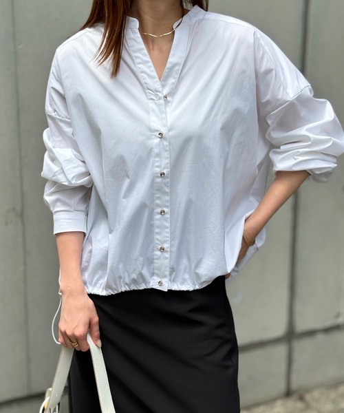 ドロストヘムキーネックシャツ Emma Taylor│STYLEDOOR スタイルドア