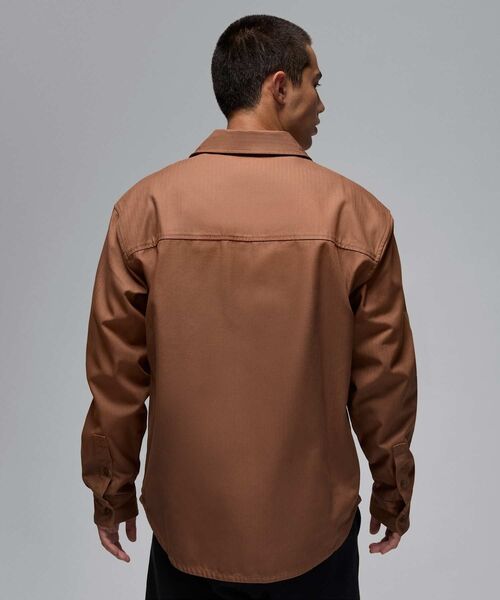 JORDAN BRAND(ジョーダンブランド)の「ジョーダン エッセンシャル メンズボタンダウンシャツ / Jordan Essentials Men's Button-Down Shirt FV7446-223 Archaeo Brown(シャツ/ブラウス・メンズ・ブラウン系その他2・S/M/L/2XL/XL/XS)」の5枚目の写真