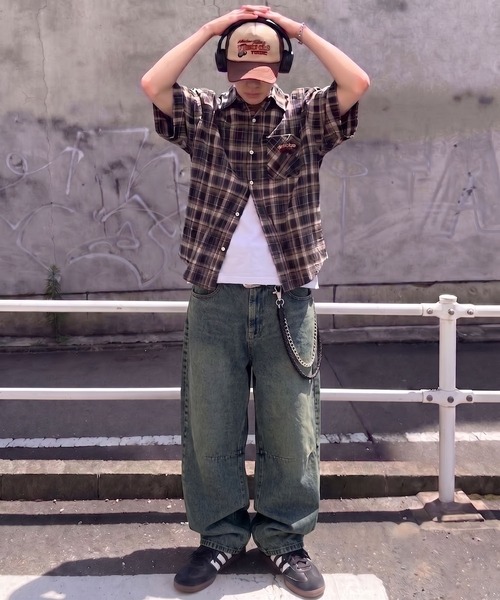 SPINNS(スピンズ)の「バレルレッグジーンズ/カーブデニムパンツ(デニムパンツ・メンズ・ライトブルー/ブルー/ブラック/ネイビー・L/M/S/XL)」の5枚目の写真
