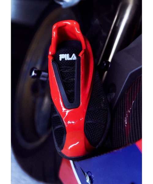 FILA（フィラ）の「REPLICA 2002（スニーカー・レディース・ブラック/レッド・23.0cm/23.5cm/24.0cm/24.5cm/25.0cm/25.5cm/26.0cm/26.5cm/27.0cm/27.5cm/28.0cm/29.0cm）」の20枚目の写真