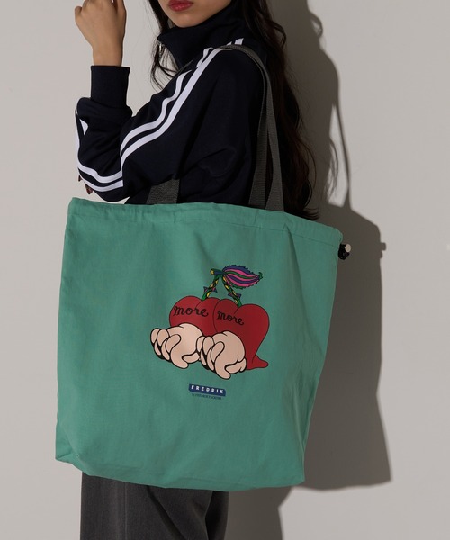 FREDRIK PACKERS(フレドリックパッカーズ)の「【FREDRIK PACKERS】FREDRIK ≪別注コラボレーション≫MASAMI YANAGIDA キャンバストート L(トートバッグ・レディース・ブラウン/ライトグレー/グリーン/ホワイト/パープル/ブルー/グレー/ブラック/アイボリー・FREE)」の7枚目の写真