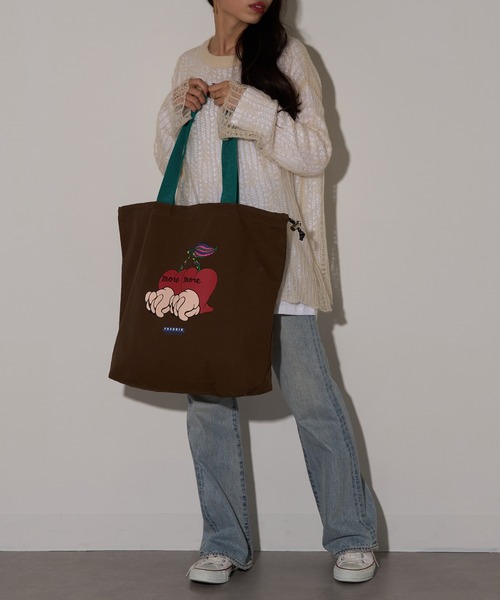 FREDRIK PACKERS(フレドリックパッカーズ)の「【FREDRIK PACKERS】FREDRIK ≪別注コラボレーション≫MASAMI YANAGIDA キャンバストート L(トートバッグ・レディース・ブラウン/ライトグレー/グリーン/ホワイト/パープル/ブルー/グレー/ブラック/アイボリー・FREE)」の10枚目の写真