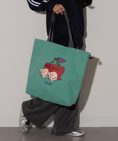 FREDRIK PACKERS(フレドリックパッカーズ)の「【FREDRIK PACKERS】FREDRIK ≪別注コラボレーション≫MASAMI YANAGIDA キャンバストート L(トートバッグ・レディース・ブラウン/ライトグレー/グリーン/ホワイト/パープル/ブルー/グレー/ブラック/アイボリー・FREE)」の13枚目の写真