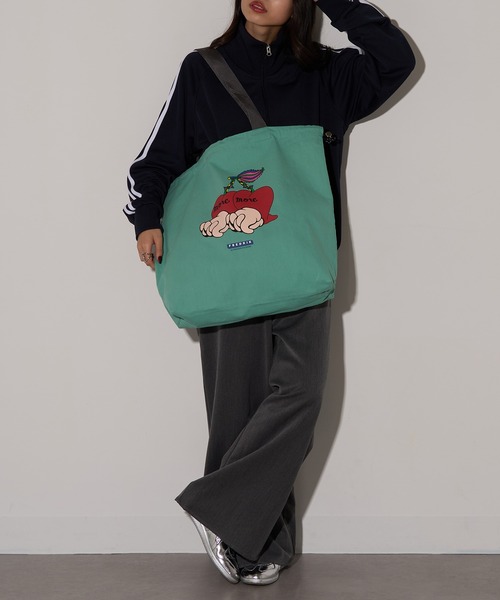 FREDRIK PACKERS(フレドリックパッカーズ)の「【FREDRIK PACKERS】FREDRIK ≪別注コラボレーション≫MASAMI YANAGIDA キャンバストート L(トートバッグ・レディース・ブラウン/ライトグレー/グリーン/ホワイト/パープル/ブルー/グレー/ブラック/アイボリー・FREE)」の14枚目の写真