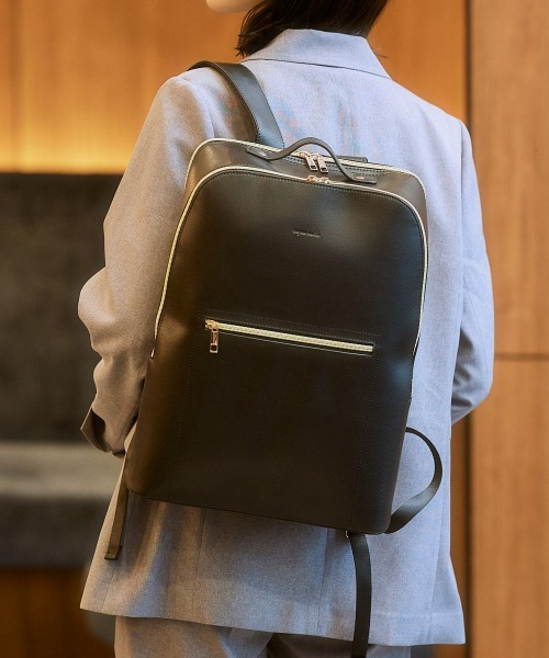 7days Life Styling(セブンデイズライフスタイリング)の「【選べる2サイズ】10ポケットPC収納付き かるいリュックサック(A4対応)(バックパック/リュック・レディース・グレー/ブラック・01/02)」の14枚目の写真