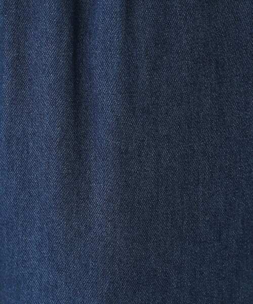 SHOO・LA・RUE（シューラルー）の「【洗える/SS-3L/美脚シルエット】アクティブ派のデニム イージーテーパードパンツ（その他パンツ・レディース・ネイビー/チャコールグレー/ブルー/ホワイト・10/04/05/01/03/02）」の9枚目の写真