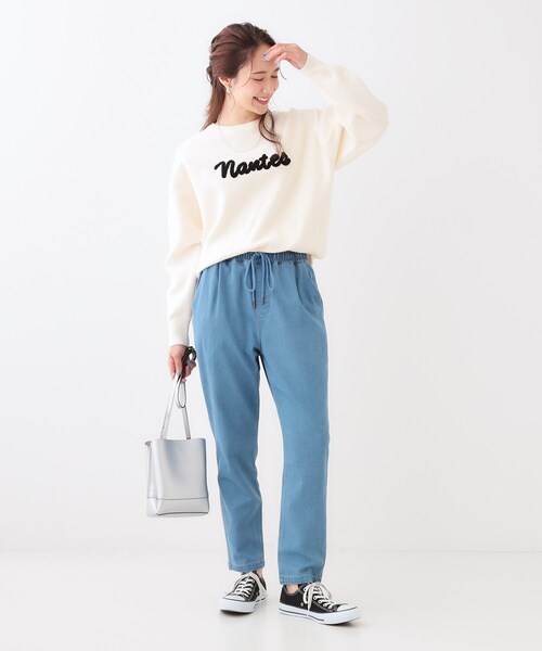 SHOO・LA・RUE（シューラルー）の「【洗える/SS-3L/美脚シルエット】アクティブ派のデニム イージーテーパードパンツ（その他パンツ・レディース・ネイビー/チャコールグレー/ブルー/ホワイト・10/04/05/01/03/02）」の16枚目の写真