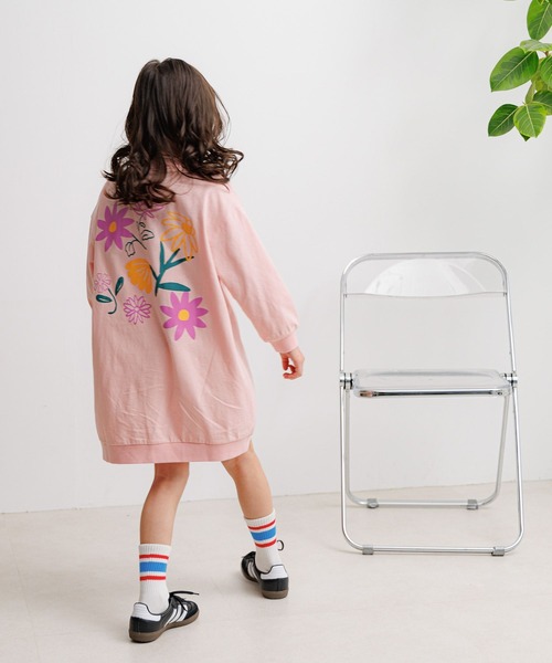 BAYFLOW（ベイフロー）の「[綿100%]アソートプリントBIGワンピ(KIDS)（ワンピース・キッズ・グリーン/ピンク/チャコール・110cm/140cm/150cm/120cm/130cm）」の5枚目の写真