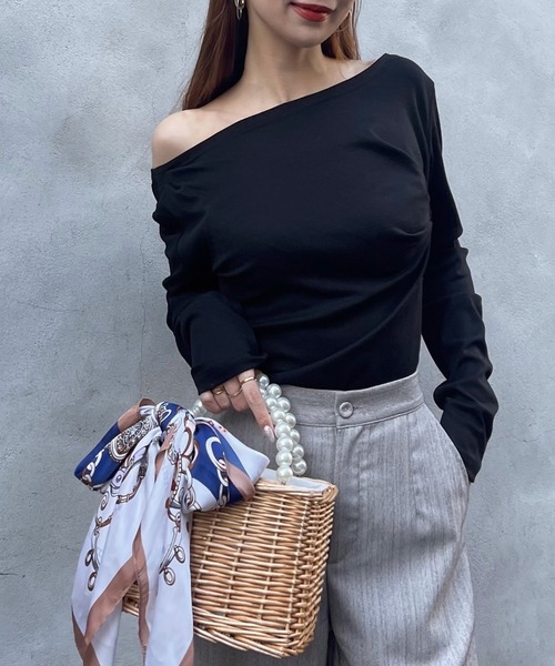 ROYAL PARTY（ロイヤルパーティー）の「バックドレープロンTEE（Tシャツ/カットソー・レディース・マルチ/ブラック/ベージュ・FREE）」の2枚目の写真