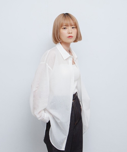 Chillfar（チルファー）の「シアーストライプシャツ（シャツ/ブラウス・レディース・グレー/オフホワイト/ピンク/ネイビー/パープル/イエロー・FREE）」の10枚目の写真