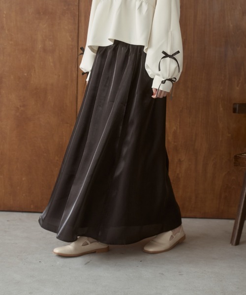 moi tytto(モイテュット)の「シャイニーフレアスカート(スカート・レディース・ピンク/ブラック/ナチュラル・MEDIUM/SMALL)」の8枚目の写真