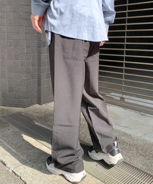 link lot(リンクロット)の「フロントタックワイドスラックスパンツ(スラックス・メンズ・ブラウン/グレー/ブラック・L/M)」の22枚目の写真