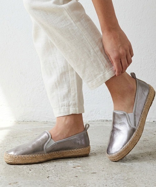 EMU Australia(エミューオーストラリア)の「Gum Leather Metallic エスパドリーユ スリッポン(サンダル・レディース・シルバー/ゴールド・6/7/8/9/10/5)」の7枚目の写真