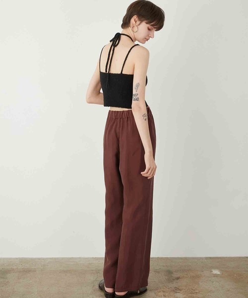 LA PEAU DE GEM（ラポドゥジェム）の「【LA PEAU DE GEM】shining feather knit cami/シャイニングフェザーニットキャミ（キャミソール・レディース・ブラック/カーキ・FREE）」の3枚目の写真