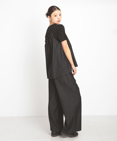 URBAN RESEARCH Sonny Label(アーバンリサーチサニーレーベル)の「デニムキャミ×パンツセットアップ(セットアップ・レディース・ブラック/インディゴブルー・FREE)」の5枚目の写真