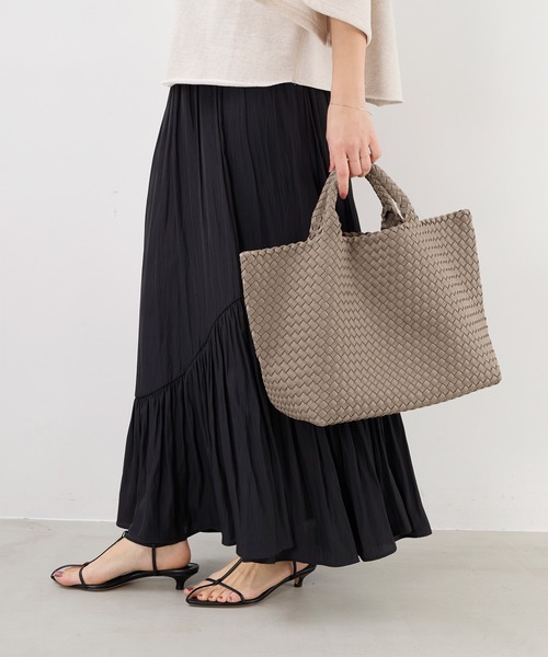MICA&DEAL(マイカ&ディール)の「【NAGHEDI】トートバッグ-St Barths Medium Tote(トートバッグ・レディース・アイボリー/グレイッシュベージュ・M)」の2枚目の写真