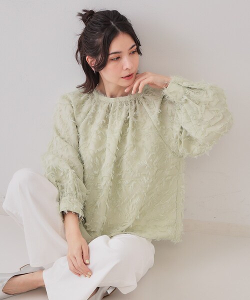 OPAQUE.CLIP（オペークドットクリップ）の「《VERY掲載》フリンジジャカードブラウス【洗濯機洗い可】（シャツ/ブラウス・レディース・ライトグリーン/オフホワイト/チャコールグレー・38/40/42）」の3枚目の写真