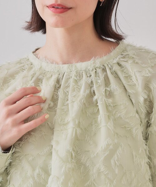 OPAQUE.CLIP（オペークドットクリップ）の「《VERY掲載》フリンジジャカードブラウス【洗濯機洗い可】（シャツ/ブラウス・レディース・ライトグリーン/オフホワイト/チャコールグレー・38/40/42）」の19枚目の写真