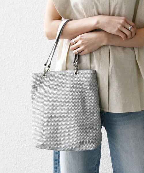 【美品】フェリージ トートバッグ ハンドバッグ デニム チャーム 17-21/1 楽天市場】【30%OFF】フェリージ Felisi デニム×レザー トート