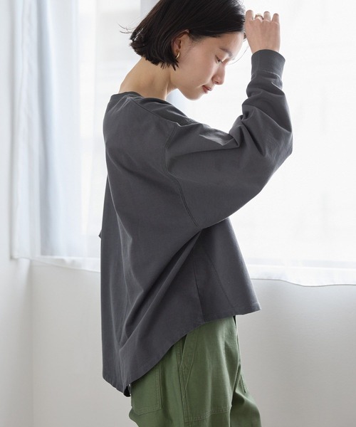 AMERICAN HOLIC(アメリカンホリック)の「ピグメント加工裏毛ルーズプルオーバー(Tシャツ/カットソー・レディース・ブルー/チャコールグレー/イエロー/ピンク・M/L)」の12枚目の写真