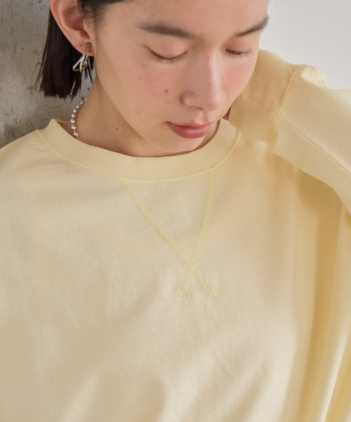 AMERICAN HOLIC(アメリカンホリック)の「ピグメント加工裏毛ルーズプルオーバー(Tシャツ/カットソー・レディース・ブルー/チャコールグレー/イエロー/ピンク・M/L)」の7枚目の写真