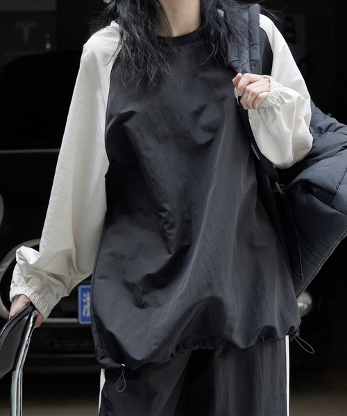 SUWDEE(スーディー)の「bicolor raglan sleeve oversize pullover(その他トップス・レディース・ブラック/グレー・FREE)」の9枚目の写真