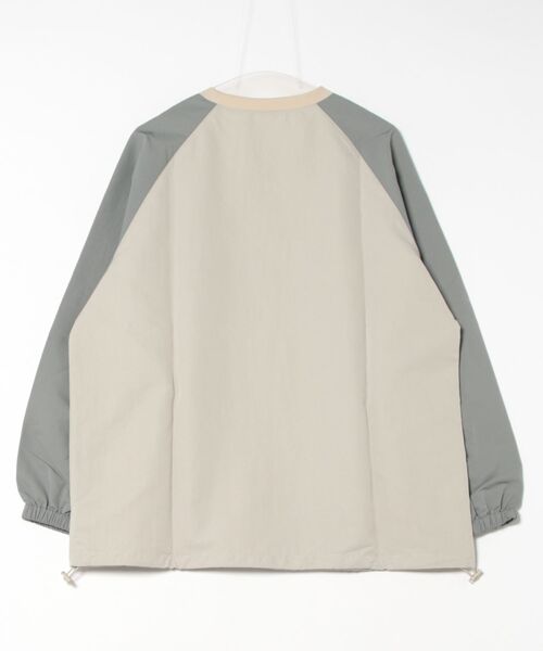 SUWDEE(スーディー)の「bicolor raglan sleeve oversize pullover(その他トップス・レディース・ブラック/グレー・FREE)」の7枚目の写真