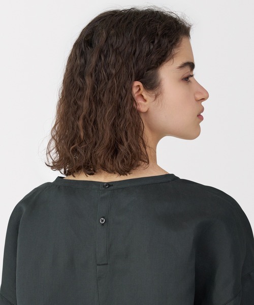 MUJI Labo(ムジラボ)の「〔MUJI Labo〕婦人 リネンシルク長袖ブラウス(シャツ/ブラウス・レディース・オフホワイト/スミクロ/ライトグレー・S/M/L/XL)」の17枚目の写真