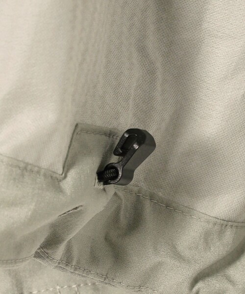 THE NORTH FACE(ザノースフェイス)の「<THE NORTH FACE>ベンチャー ジャケット(マウンテンパーカー・レディース・グレー/ブラック・L/M)」の19枚目の写真