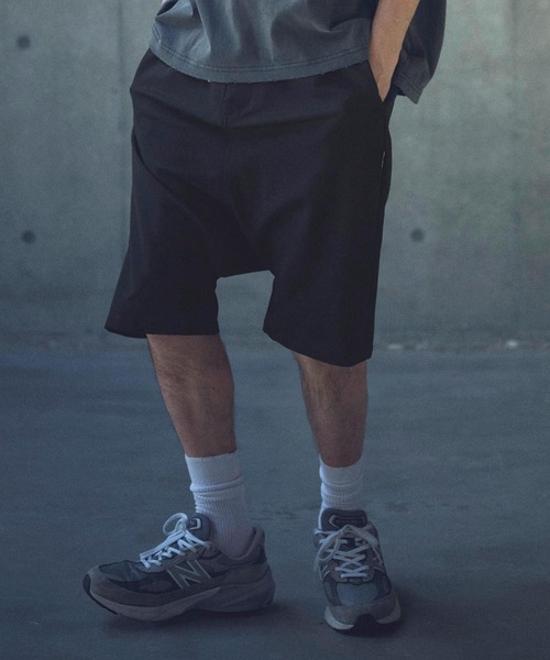 ADAM PATEK（アダムパテック）の「ADAMPATEK/ripple sarouel short pants/リップルサルエルショートパンツ(AP2518007)（その他パンツ・レディース・チャコールグレー/ブラック・2/1）」の2枚目の写真
