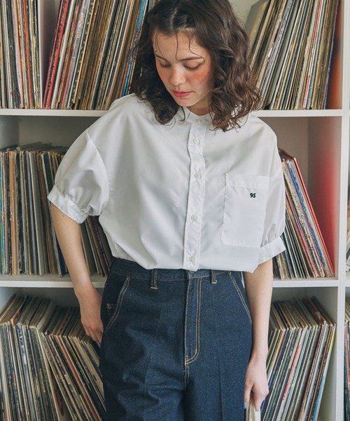 ナンバリング刺繍 アソート パフスリーブ バンドカラーブラウス MONO