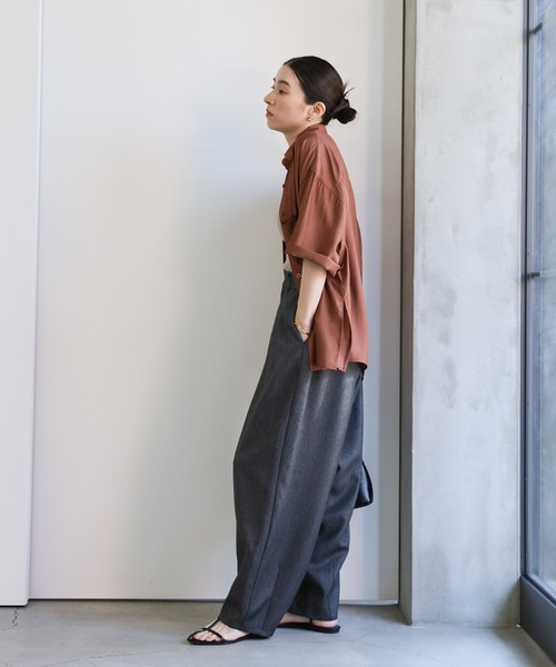 select MOCA（セレクトモカ）の「ハーフスリーブビッグシアーシャツ（シャツ/ブラウス・レディース・ブラウン/イエロー/オフホワイト/チャコールグレー・FREE）」の16枚目の写真