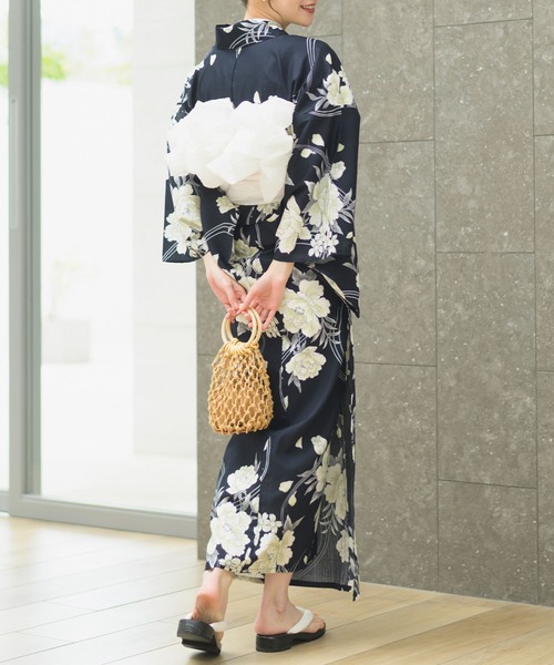 CELEN(セレン)の「【下駄付き兵児帯ゆかた5点セット】浴衣・兵児帯・腰紐2本・下駄《夏宵浴衣》(浴衣・レディース・ネイビー系/ホワイト系/ブルー系/ブラック系1/アイボリー系1/アイボリー系2/グレー系/ブラック系2・FREE)」の7枚目の写真