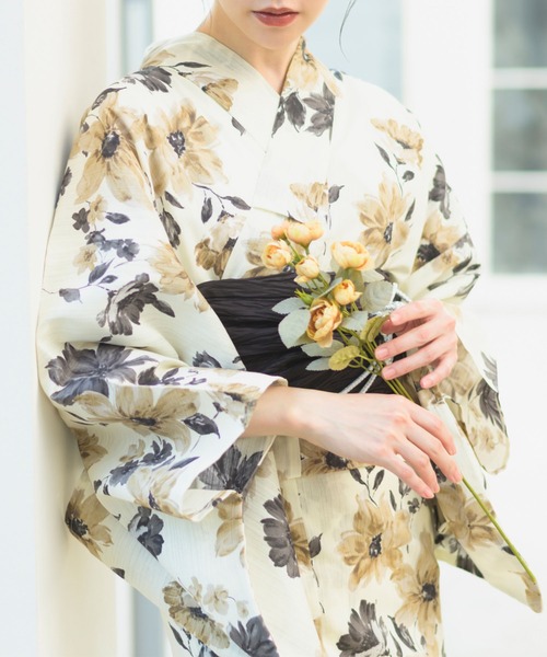 CELEN(セレン)の「【下駄付き兵児帯ゆかた5点セット】浴衣・兵児帯・腰紐2本・下駄《夏宵浴衣》(浴衣・レディース・ネイビー系/ホワイト系/ブルー系/ブラック系1/アイボリー系1/アイボリー系2/グレー系/ブラック系2・FREE)」の11枚目の写真