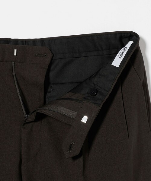 District(ディストリクト)の「<District> ポリエステル 2プリーツ ワイドスラックス(スラックス・メンズ・ダークブラウン/ベージュ/ブラック・48/44/46)」の17枚目の写真