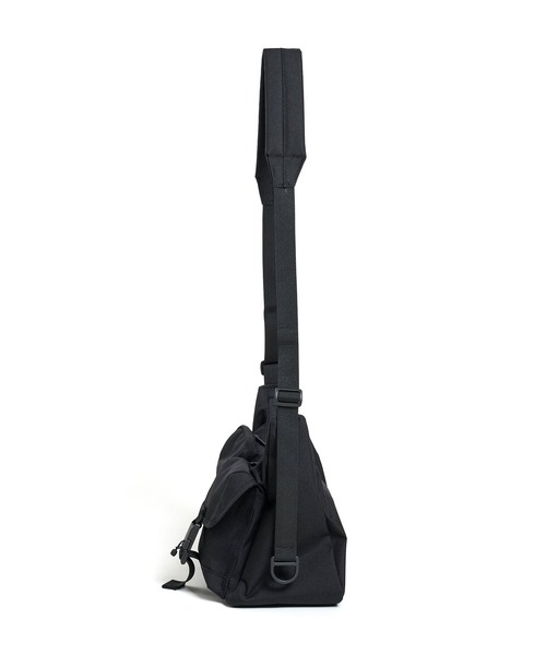 BAICYCLON by Bagjack（バイシクロン バイ バグジャック）の「【BAICYCLON】MULTI POCKETS SHOUDER BAG SMALL BCL-85（ショルダーバッグ・メンズ・ブラック/ブラック系その他2・FREE）」の6枚目の写真