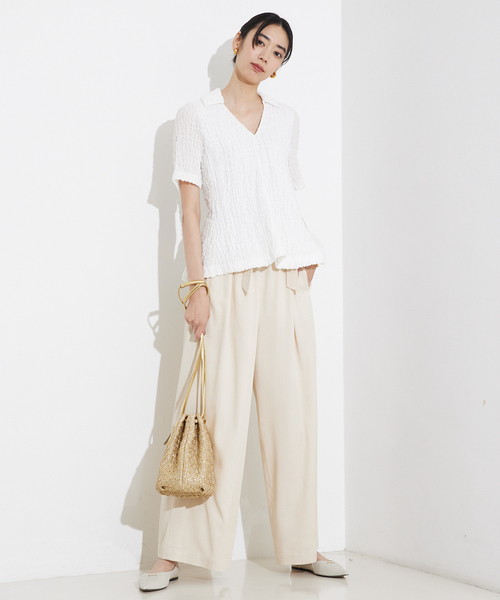 qualite(カリテ)の「ペプラムシャツ/オフィスカジュアル(シャツ/ブラウス・レディース・ブラック/オフホワイト・フリー)」の6枚目の写真