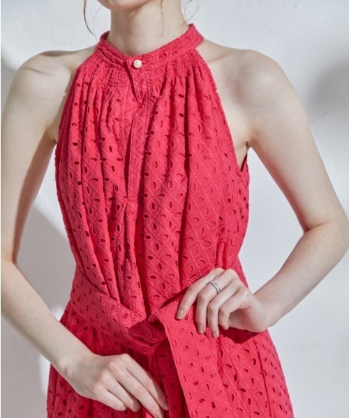 ERADIE（エラディエ）の「Cotton lace halterneck one-piece コットンレースホルターワンピース（ワンピース・レディース・レッド/ホワイト・FREE）」の21枚目の写真