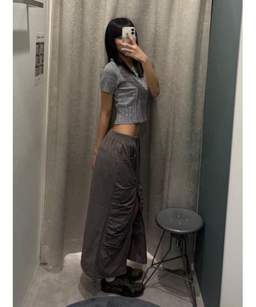 LAGUA GEM（ラグアジェム）の「COTTON SHIRRING ロングスカート（スカート・レディース・ブラック/チャコールグレー/ブルー・MEDIUM/SMALL/X-SMALL）」の17枚目の写真