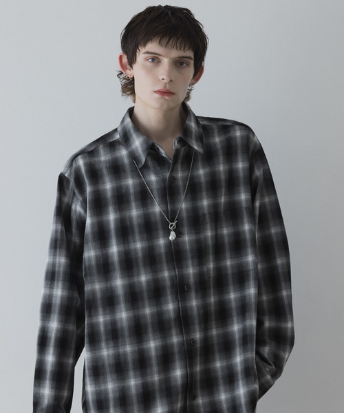 remer(リメール)の「loose basic oversize shirt - ombre check / ルーズベーシックオーバーサイズシャツ - オンブレチェック(シャツ/ブラウス・メンズ・ブラウン/ブラック・LARGE/MEDIUM/SMALL/X-SMALL)」の15枚目の写真