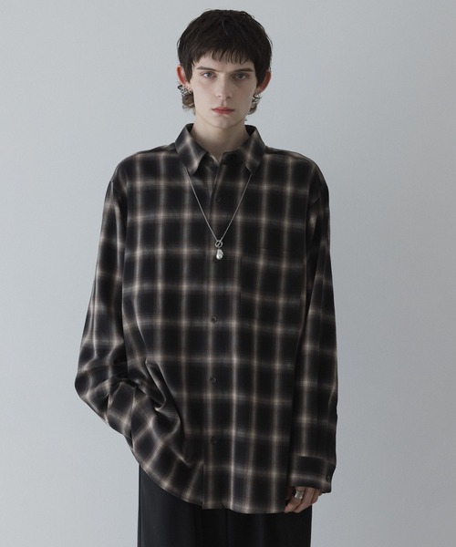 remer(リメール)の「loose basic oversize shirt - ombre check / ルーズベーシックオーバーサイズシャツ - オンブレチェック(シャツ/ブラウス・メンズ・ブラウン/ブラック・LARGE/MEDIUM/SMALL/X-SMALL)」の6枚目の写真