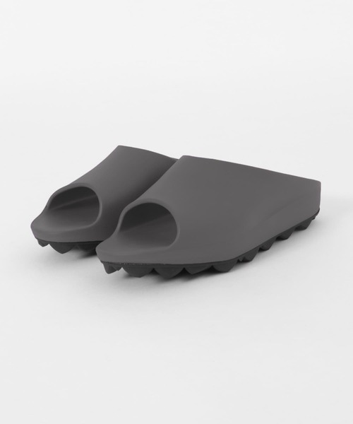 PPACO（パコ）の「PPACO　LUX-2 AIR STUDDED SOLE（サンダル・メンズ・ブラック/ダークグレー・8/9/10）」の4枚目の写真