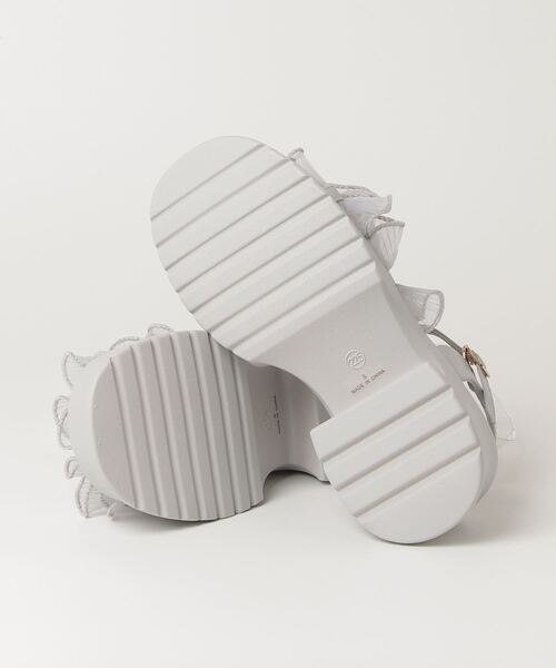 ASTORIA ODIER（アストリアオディール）の「シアークロスフリル厚底サンダル（サンダル・レディース・アイボリー/ブラック/ライトグレー・MEDIUM/LARGE/SMALL）」の22枚目の写真