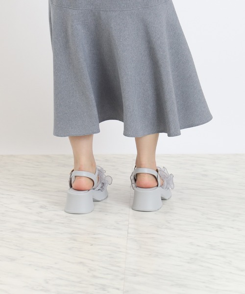 ASTORIA ODIER（アストリアオディール）の「シアークロスフリル厚底サンダル（サンダル・レディース・アイボリー/ブラック/ライトグレー・MEDIUM/LARGE/SMALL）」の17枚目の写真