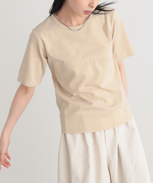 for/c(フォーシー)の「ラメ半袖Tシャツ【サスティナブル】(Tシャツ/カットソー・レディース・ライトベージュ/ブラック/ライトグレー・L/M)」の4枚目の写真