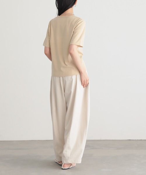 for/c(フォーシー)の「ラメ半袖Tシャツ【サスティナブル】(Tシャツ/カットソー・レディース・ライトベージュ/ブラック/ライトグレー・L/M)」の9枚目の写真